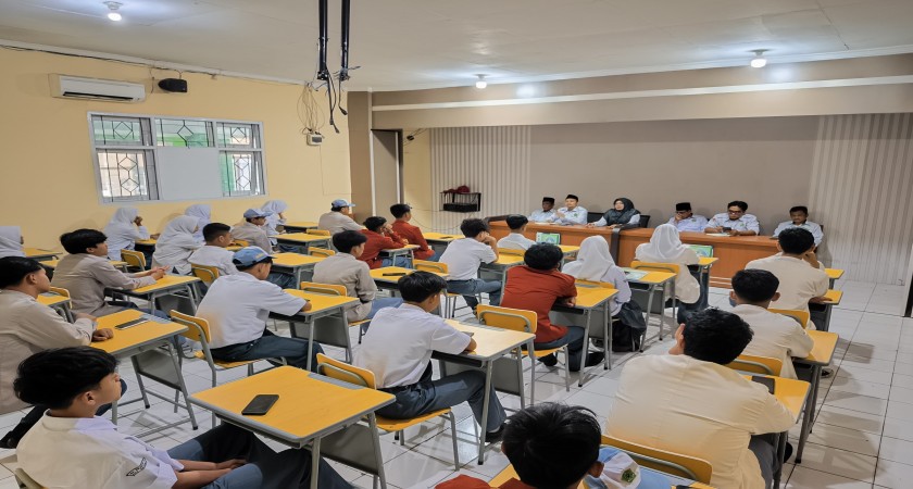 MAN 2 Kota Sukabumi Gelar Pembinaan Ketua Murid untuk Perkuat Kepemimpinan