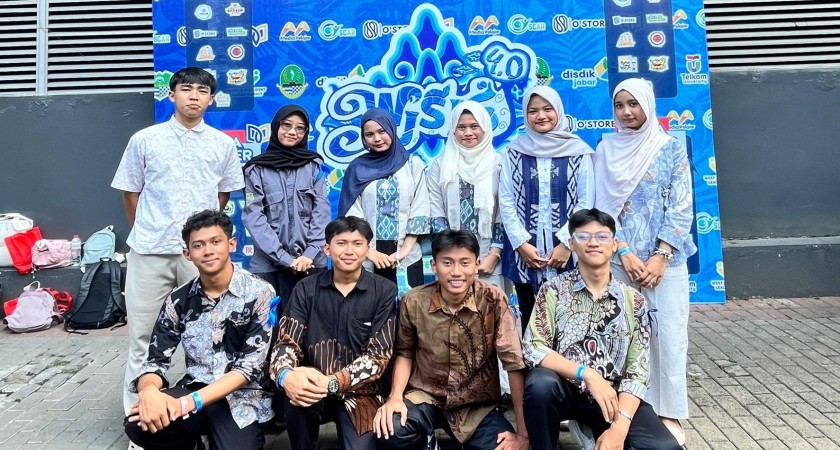 Perwakilan OSIS dan MPK MAN 2 Kota Sukabumi Ikuti WJSLS 2026 di Bandung