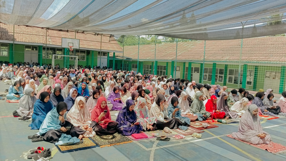 Tanamkan Akhlak dan Cinta kepada Allah, MAN 2 Kota Sukabumi Perkuat Pendidikan Karakter melalui Keputerian