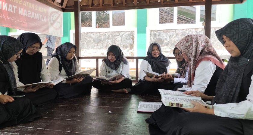 Perkuat Literasi Al-QurG??an, Majelis Halaqah MAN 2 Kota Sukabumi Intensifkan Bimbingan Tahsin