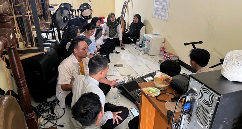OSIS MAN 2 Kota Sukabumi Gelar Rapat Internal Persiapan Class Meeting 2025