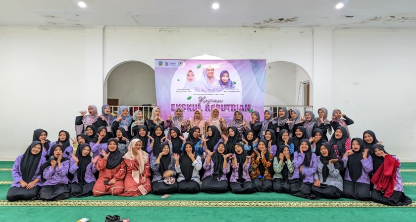 Ekskul Keputrian MAN 2 Kota Sukabumi Gelar Kajian Terbuka Perdana GǣMerajut Jiwa yang RetakGǥ