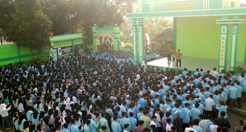 Semangat Pagi di MAN 2 Kota Sukabumi: Senam Bersama Wujudkan Madrasah Ramah Anak