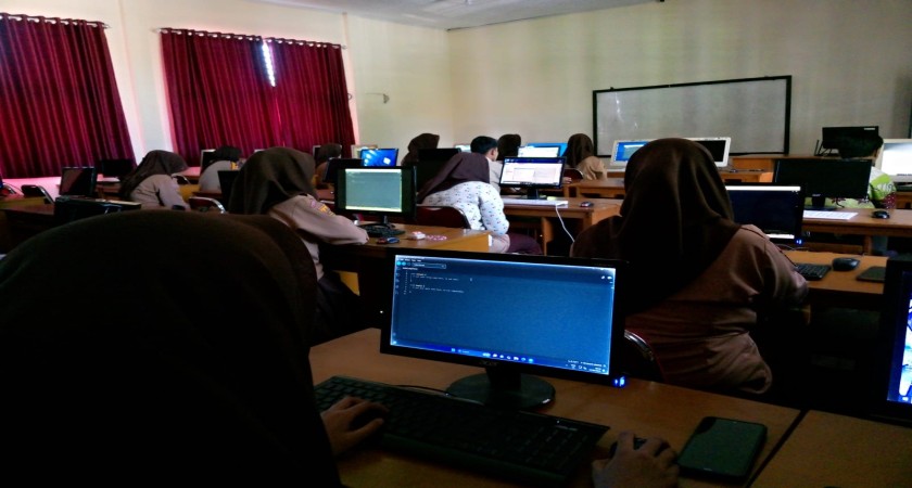 Siswa MAN 2 Kota Sukabumi Ciptakan Aplikasi Jualan Produk Tata Boga, Wujudkan Jiwa Wirausaha Digital