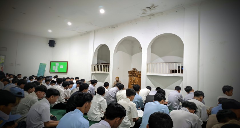 Istigasah Puncak Hari Santri di MAN 2 Kota Sukabumi: Doa Bersama untuk Bangsa dan Kemajuan Madrasah