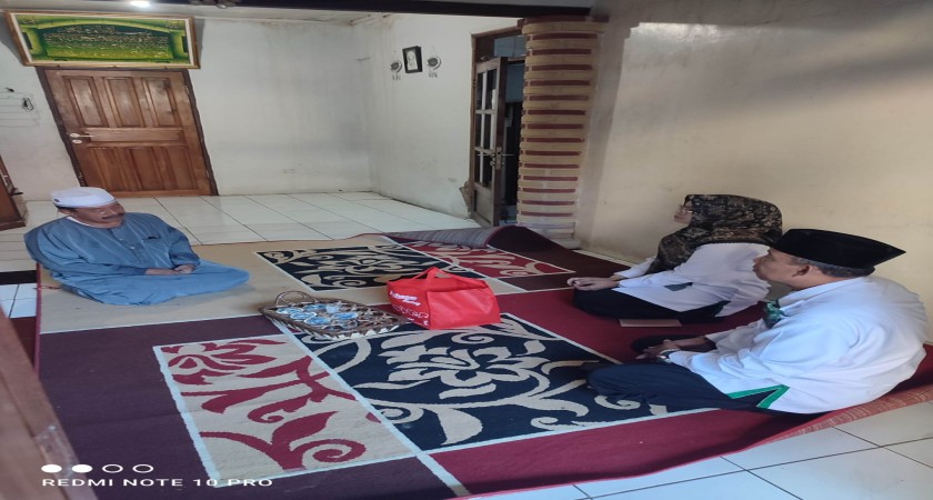 MENJALIN SILATURAHMI DENGAN TOKOH MASYARAKAT SEKITAR