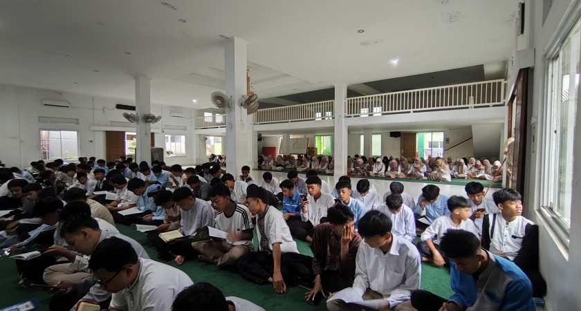 Doa Bersama dan Khotmil Quran MAN 2 Kota Sukabumi, Perkuat Keimanan dan Kebersamaan