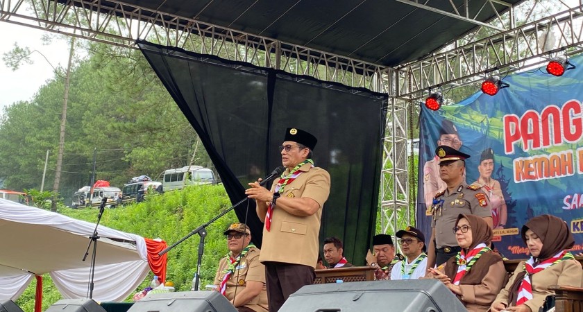Semangat pramuka,Pimpinan MAN 2 Kota Sukabumi Hadiri Penutupan Kemah Bakti Harmoni Beragama IV 2025 Bersama Wamenag RI dan Kakanwil Jabar