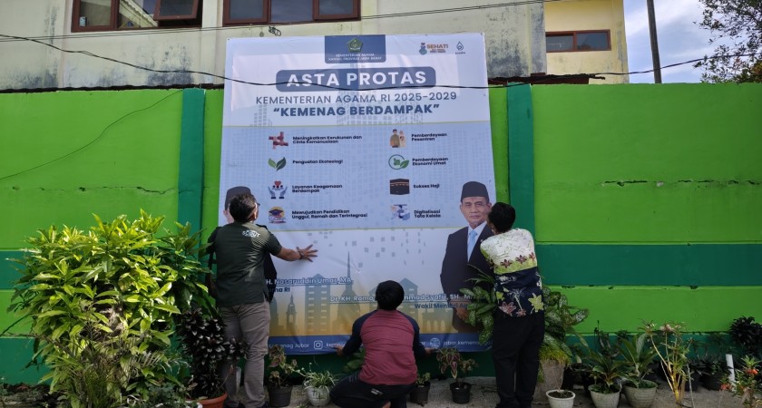 MAN 2 Kota Sukabumi Dukung Program Prioritas Kemenag melalui Pemasangan Media Asta Protas