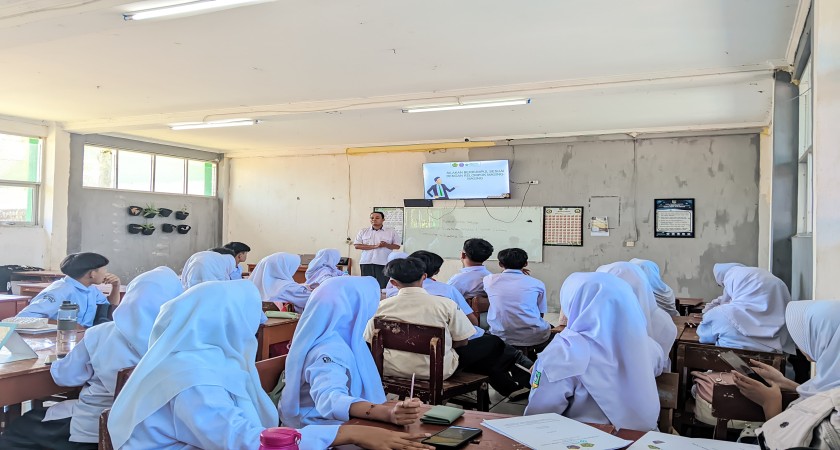 Inovasi Pembelajaran: Materi Ekosistem dengan Model STAD dan Blended Learning di MAN 2 Kota Sukabumi